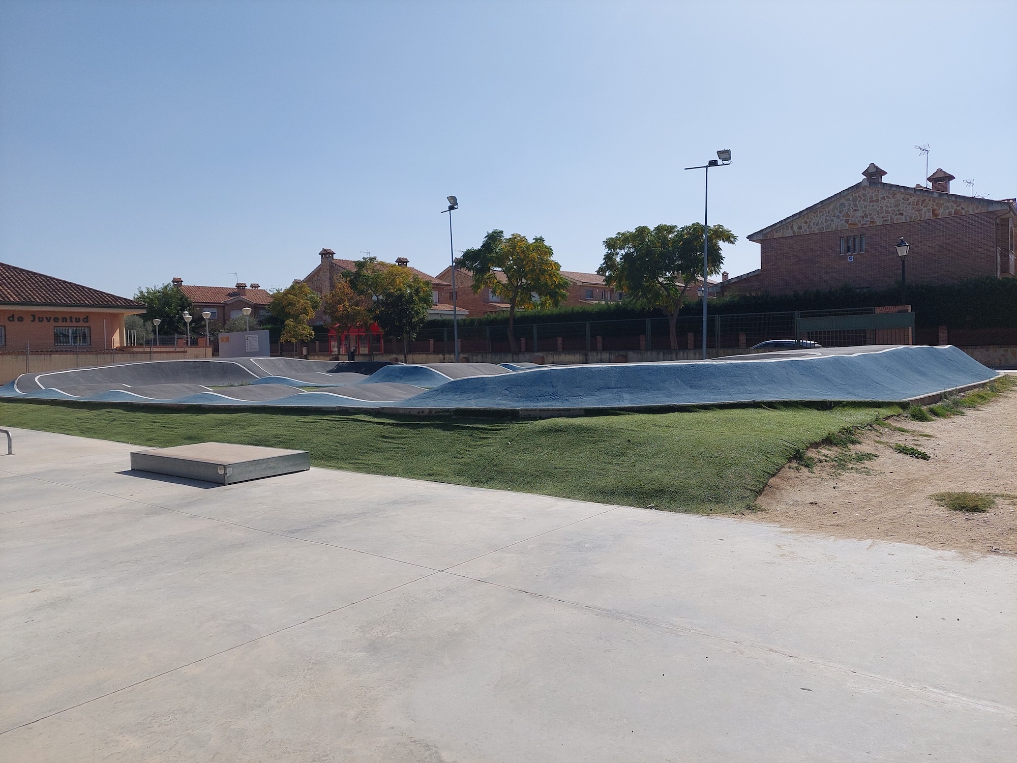 Serranillos del Valle skatepark